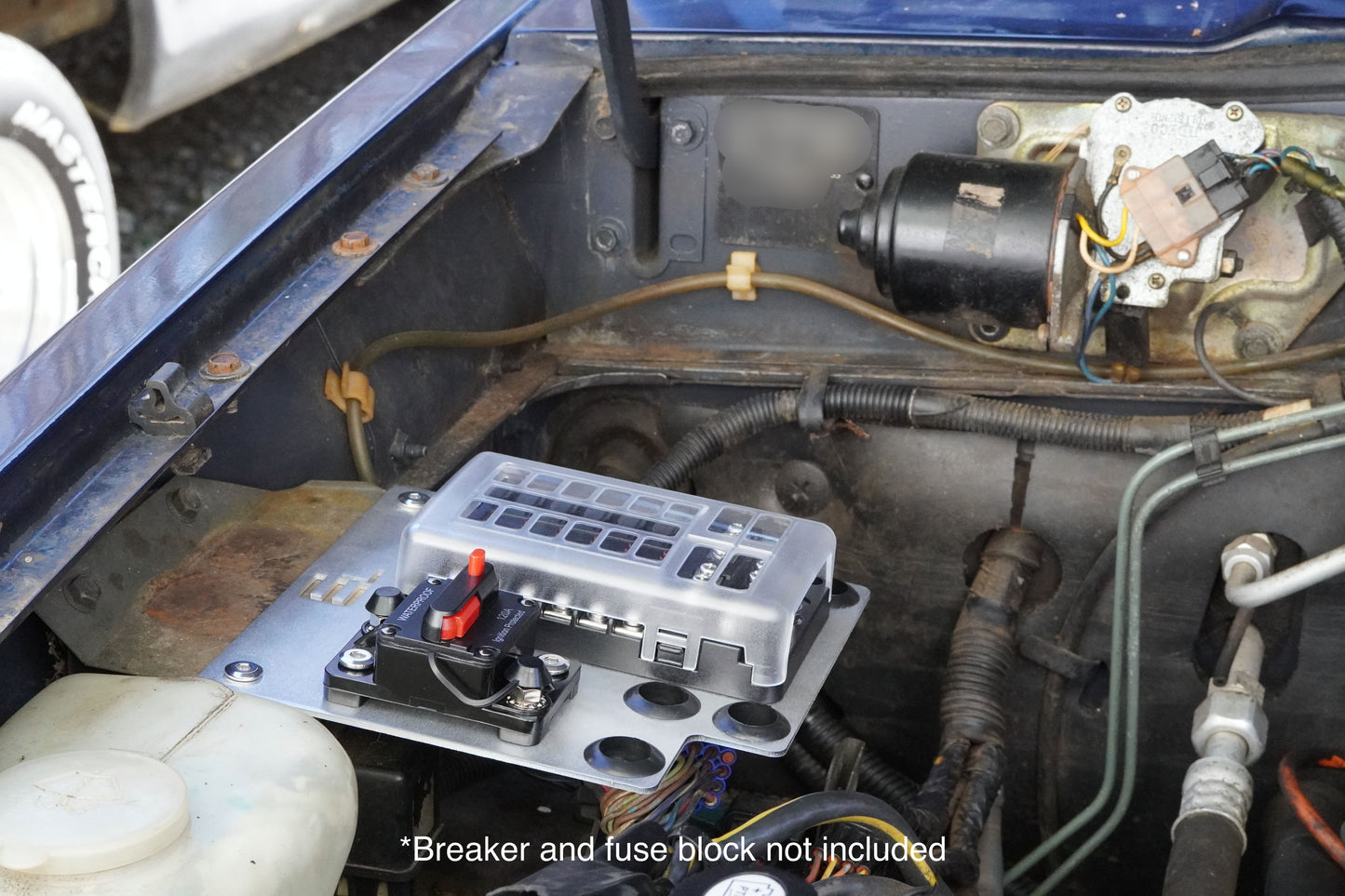 Auxiliary Fuse Panel - Isuzu Trooper (1st Gen, 1981-1991)