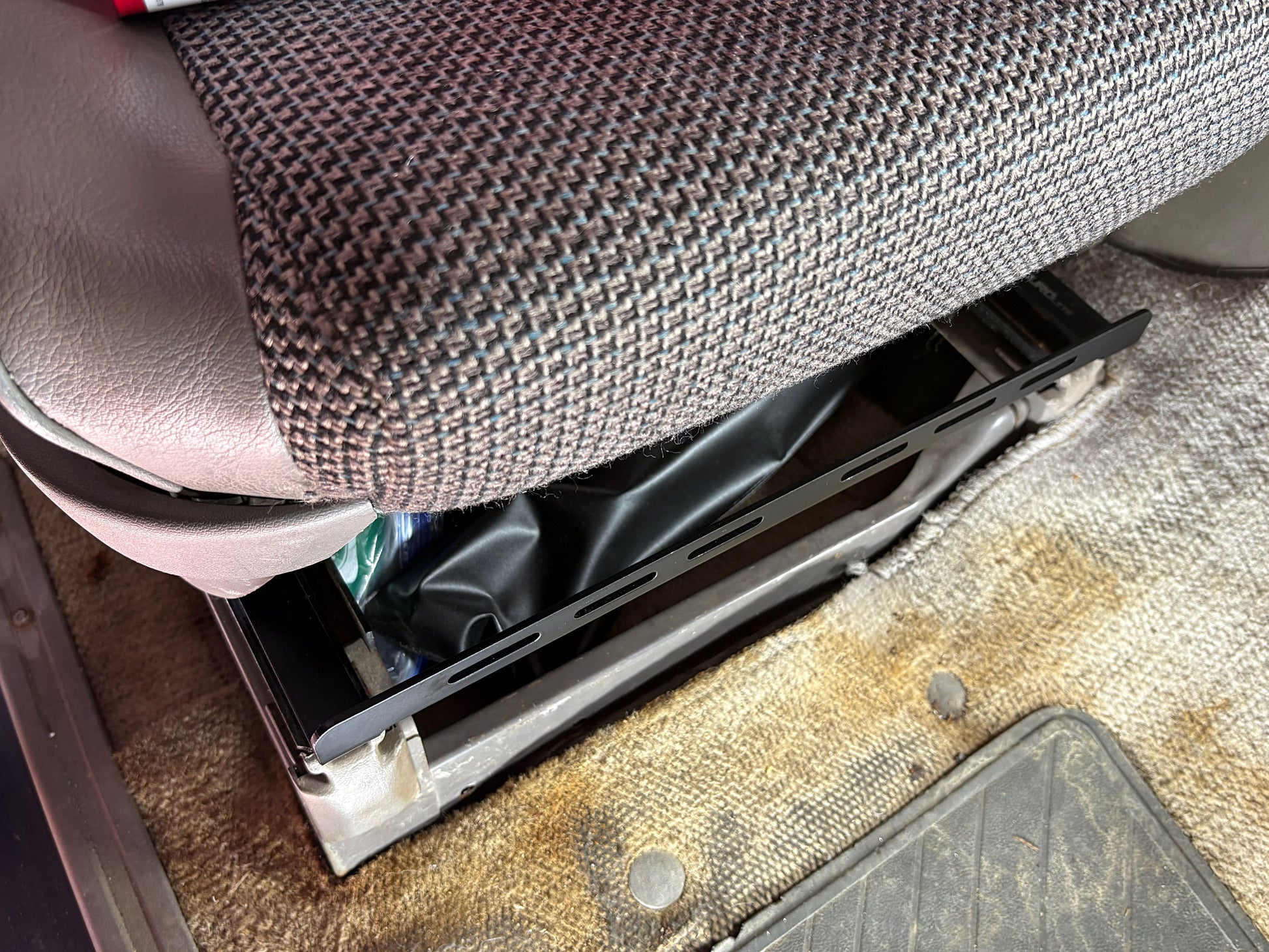 Fire Extinguisher Bracket - Isuzu Trooper (1st Gen, 1981-1991)