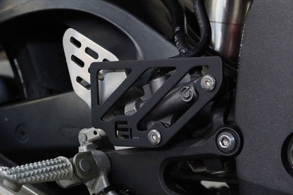 Rear Brake Master Cylinder Guard - Yamaha YZF-R6 (1999-2005)